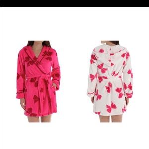 Pinky Betsey Johnson Robe, one size fit all